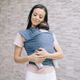 Ergobaby ŠÁTEK/Aura Wrap Coral Dots