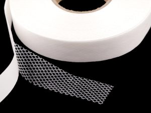 Fixační mřížka zažehlovací šíře 20 mm návin 50 metrů