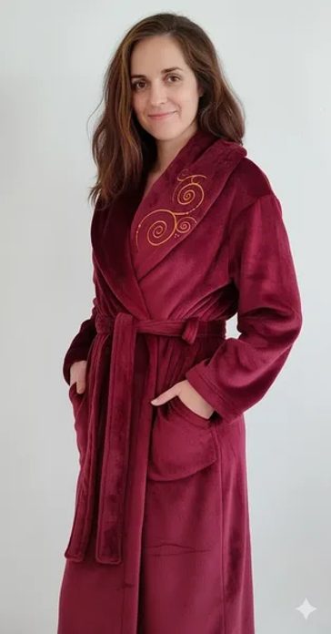 Recenze: Župan ORIENT s límcem a výšivkou – Luxus, který si zasloužíte