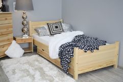 Borovicová postel LENA 100 x 200 cm