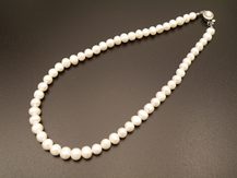 Náhrdelník perly bílé