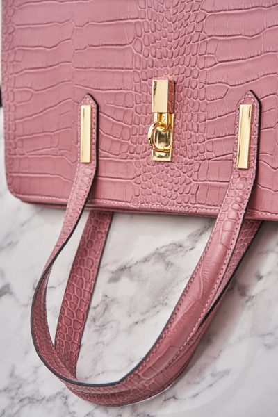 Dámská kožená kabelka ražená - dusty pink -