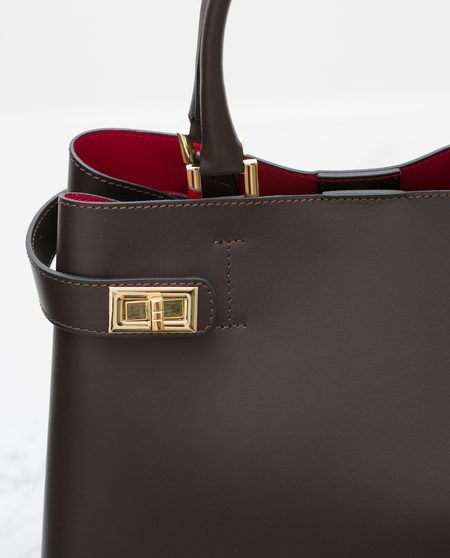 Dámská exkluzivní kabelka se zlatými detaily - tmavě hnědá -