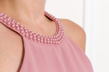 Společenské dlouhé šaty s perlami - růžová -
