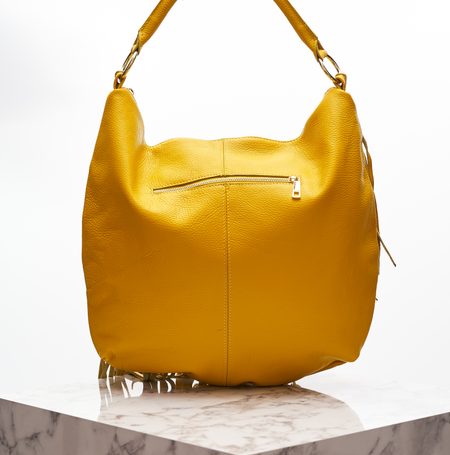 Kožená kabelka z pravé kůže s třásněmi - žlutá -