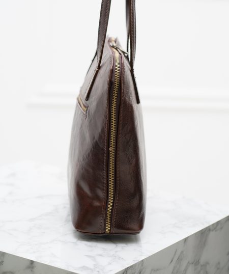 Dámská kožená kabelka s dlouhými poutky - tmavě hnědá -
