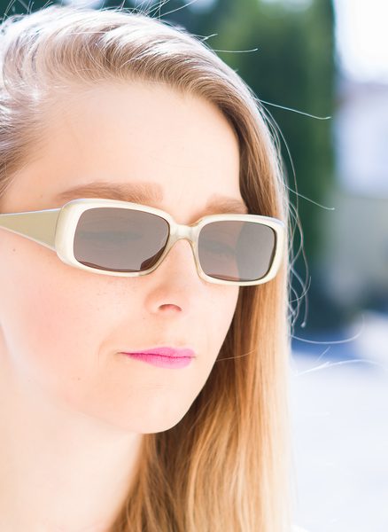 DKNY slnečné okuliare béžové -