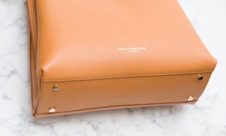 Dámská kožená kabelka se zlatými detaily - coyo -