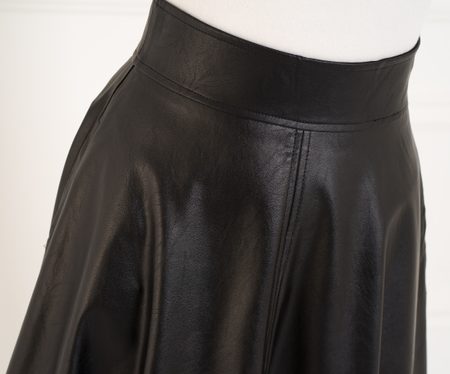 Dámská koženková sukně do pasu - černá -
