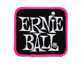 4192 Ernie Ball nášivka s logem - růžové obšití
