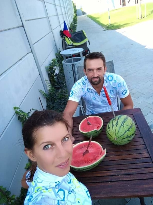 S melouny, stříbrem a vlastním pohonem do Řecka