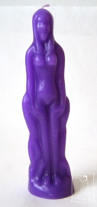 Žena fialová - figurální svíce