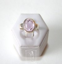 Kunzit - stříbrný prsten