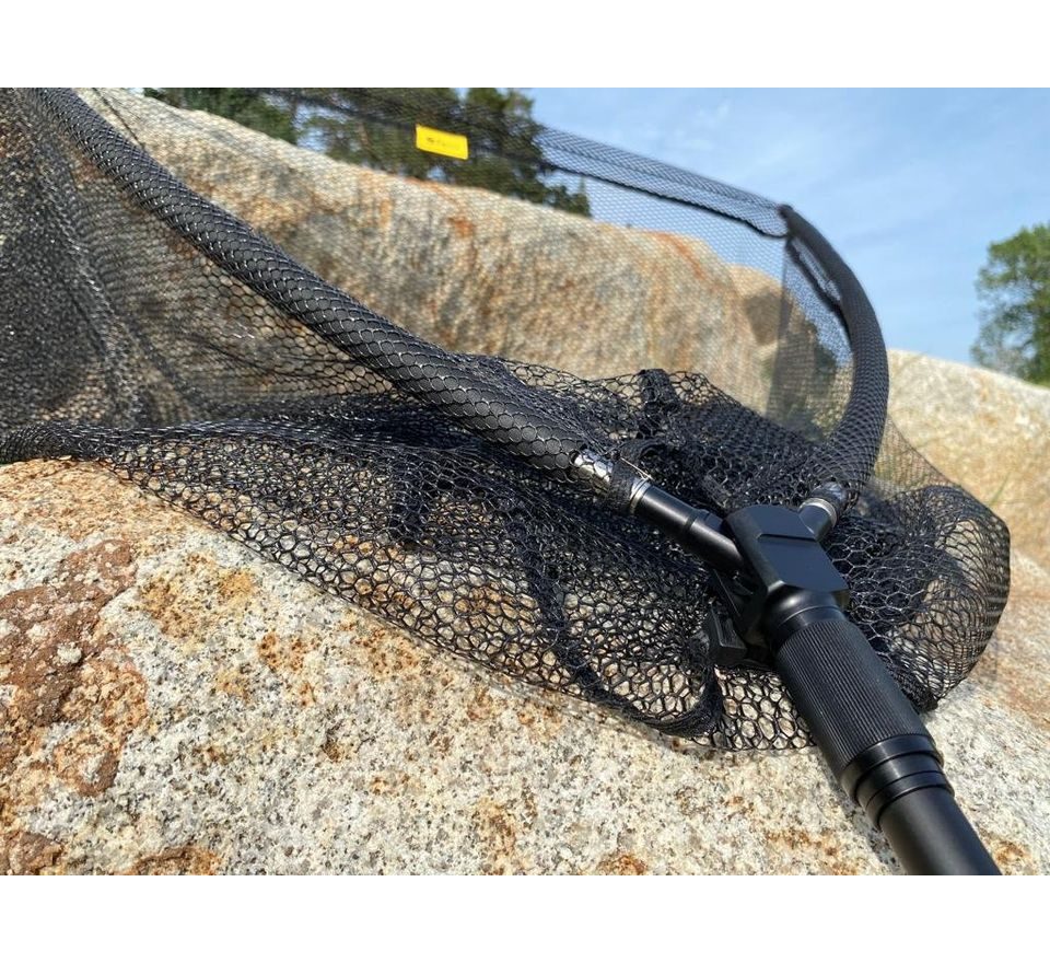 Fencl podběrák Carp Premium 105 cm / 42" Carbon + pouzdro