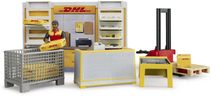 BRUDER 62251 DHL Shop set s figurkou a paletovým vozíkem