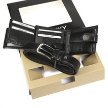 Kožený pánský černý opasek ve stylové krabičce