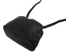 Malá crossbody kabelka se stříbrným zipem NH6020 černá