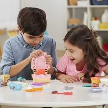 HASBRO PLAY-DOH - Bláznivé Kadeřnictví - Kreativní Set s Modelínou a Nástroji