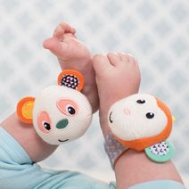 Baby Chrastítko textilní na ruku set 2ks opička a panda pro miminko