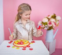 Nádobí dětské barevné kuchyňský set s odkapávačem a houbičkou plast