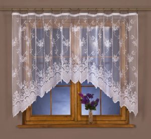 Jak často měnit záclony ve svých oknech