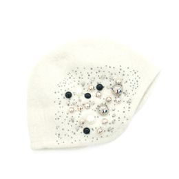 Letní klobouk s drobnými perličkami bílý
