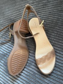 Dámské sandály Crocs, vel. W6 (36-37)