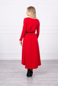 Dámské červené šaty s páskem