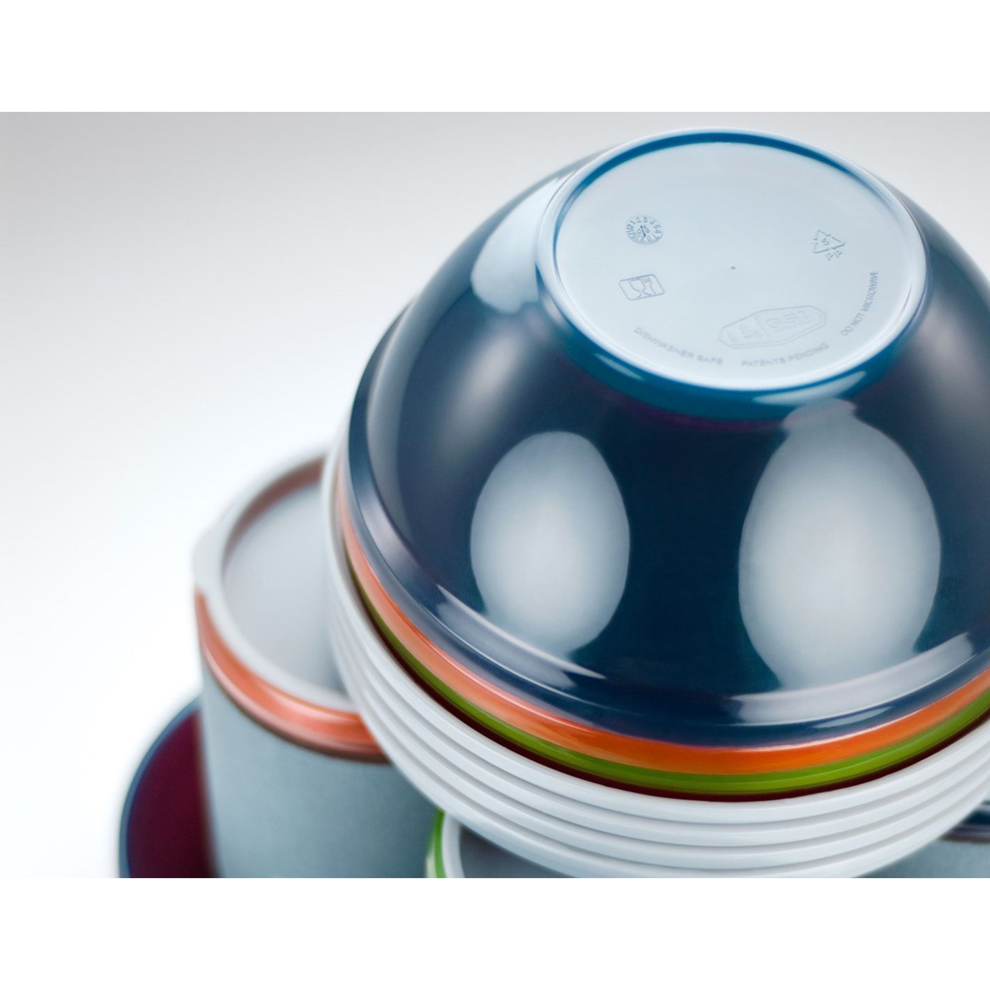 Infinity 4 Person Deluxe Tableset, Multicolor