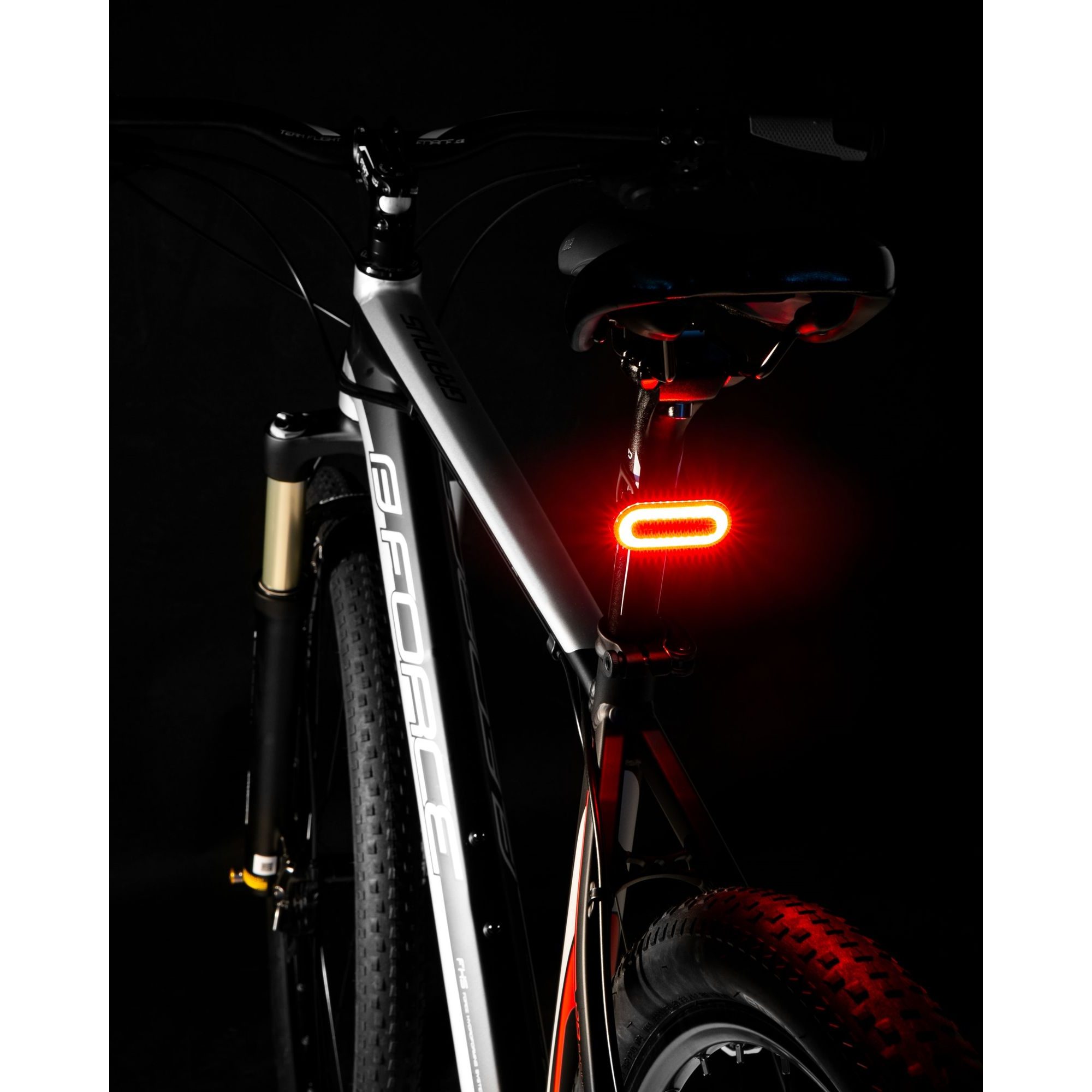 ARC 40LM, 30x LED, USB