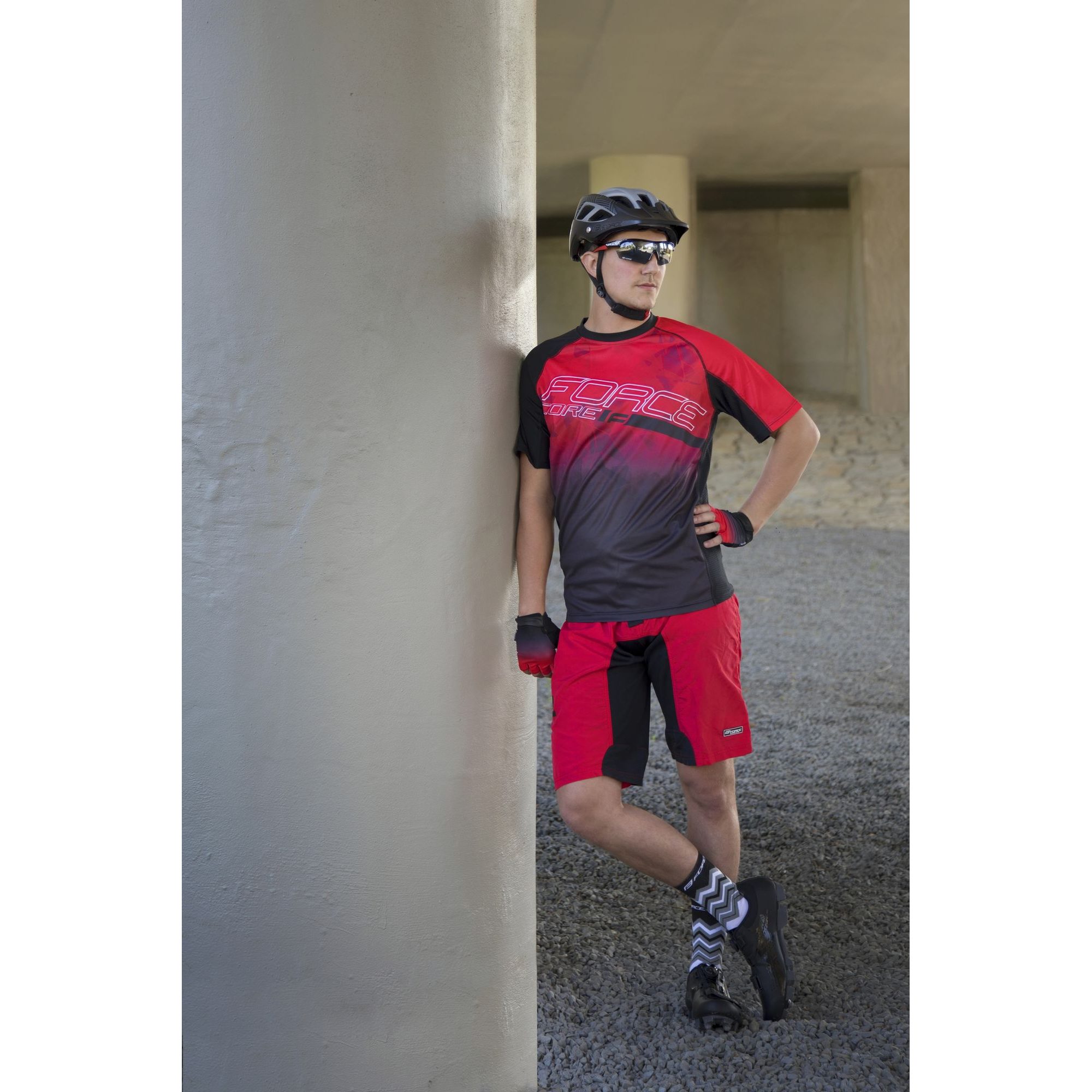 MTB-11 with removable liner, black
