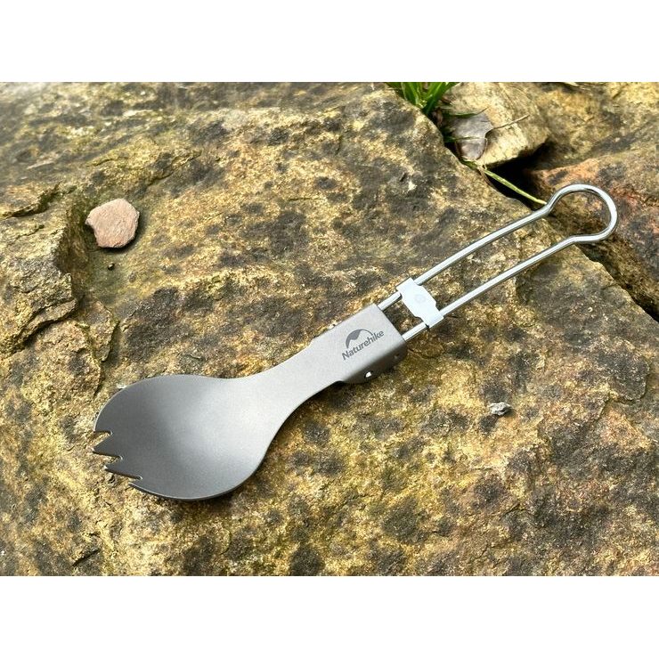 NATUREHIKE Titanium alloy outdoor travel folding tableware