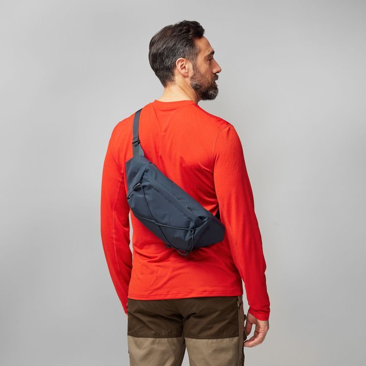 FJÄLLRÄVEN Abisko Trek 65 S/M Black