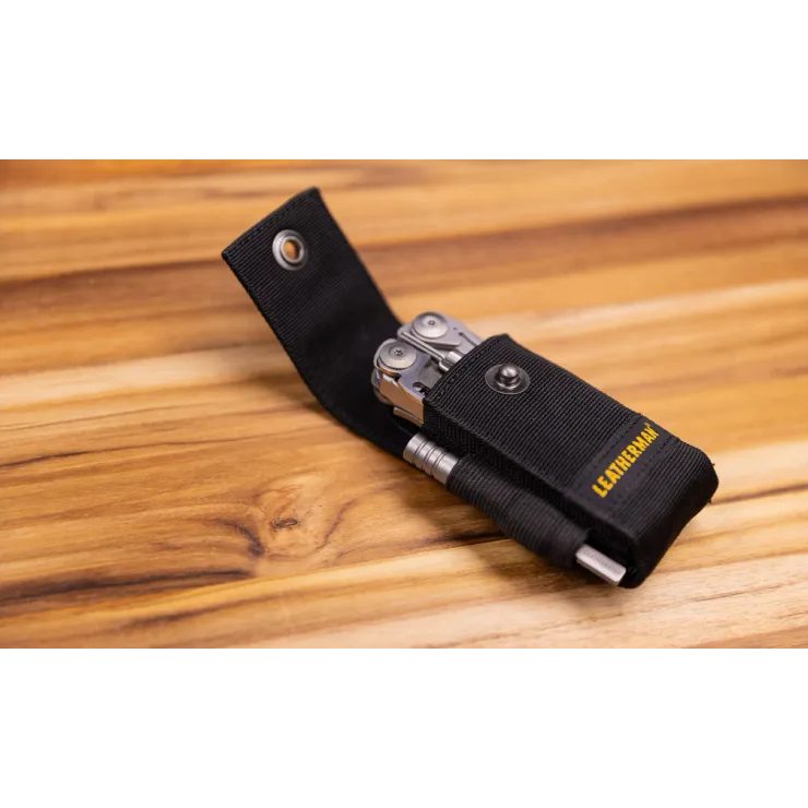 LEATHERMAN NYLON BLACK MEDIUM WITH 4 POCKETS