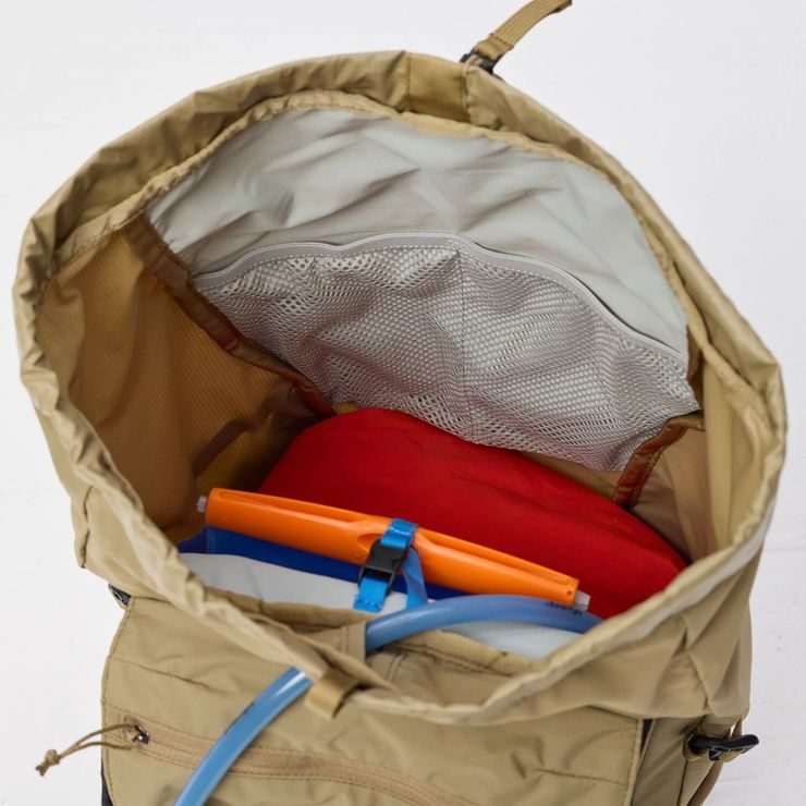 FJÄLLRÄVEN Abisko Hike Lite 20 M/L Clay