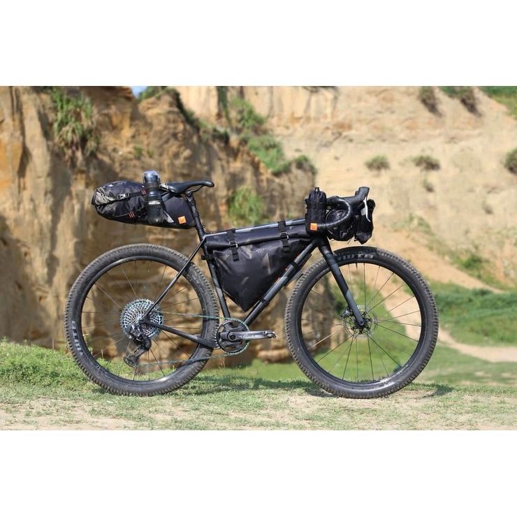 WOHO podsedlová brašna X-TOURING Diamond CyberCam M černá