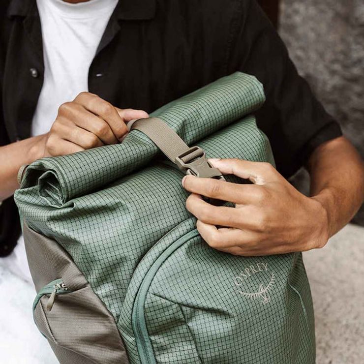 OSPREY TRANSPORTER ROLL TOP PACK 30, pine leaf/earl grey