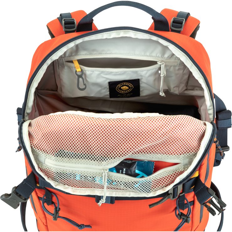 FJÄLLRÄVEN Bergtagen Touring 30 M/L Laurel Green-Deep Forest