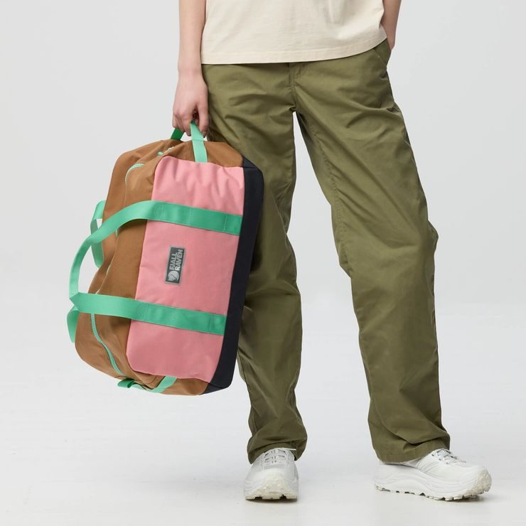 FJÄLLRÄVEN Vardag Duffel 33 Poppy Pink-Khaki Dust