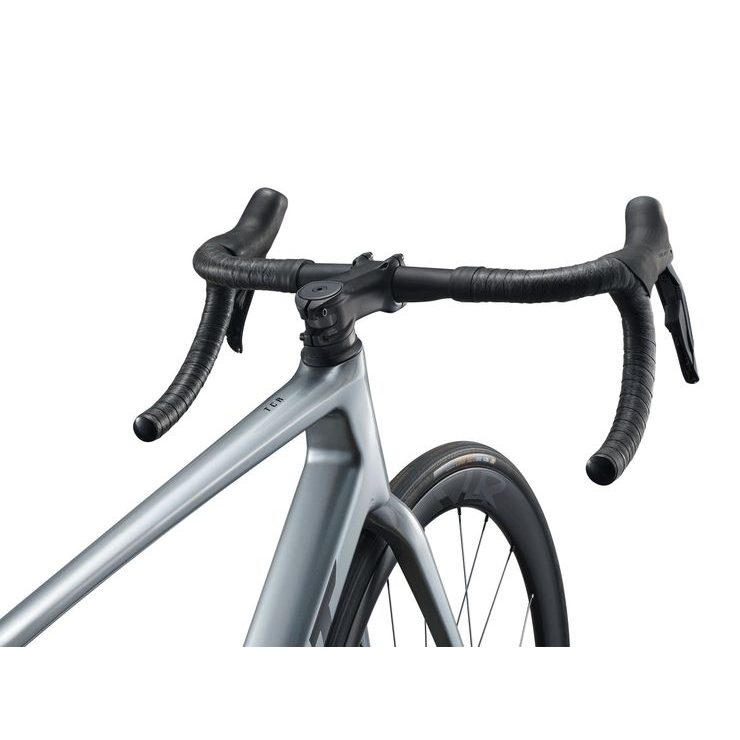 GIANT TCR Advanced Pro 1-Di2 Tech Silver