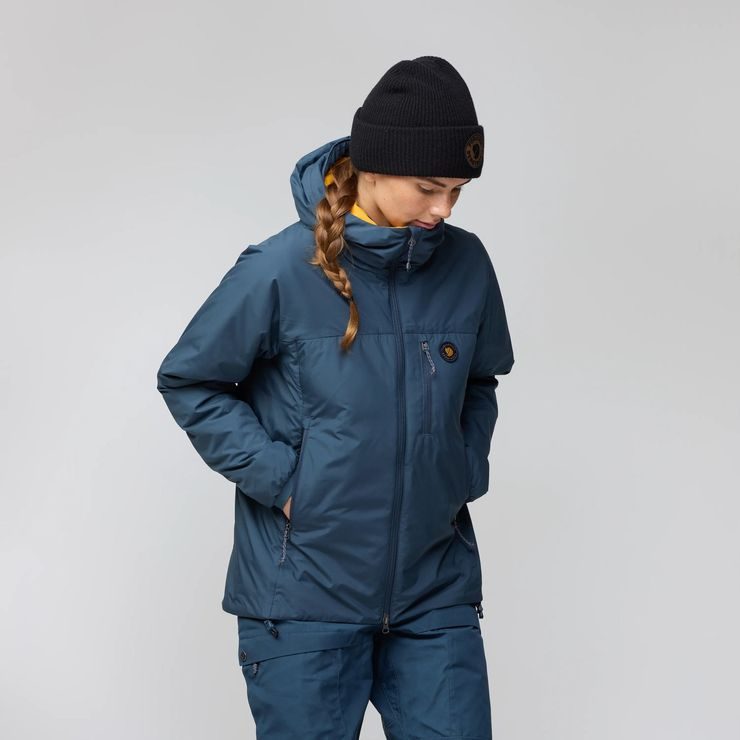 FJÄLLRÄVEN Bergtagen 60 Insulation Jkt W Deep Forest-Black