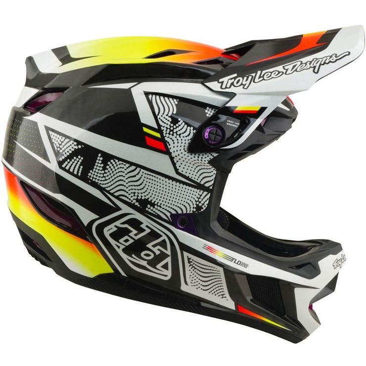 TROY LEE DESIGNS D4 CARBON MIPS LINED UP BLACK