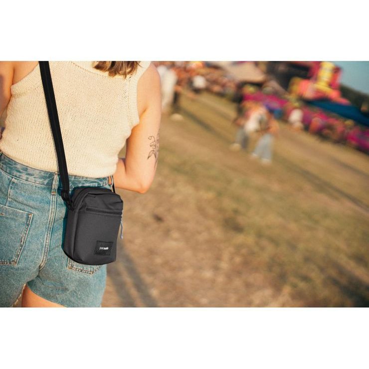 PACSAFE GO MICRO CROSSBODY 2 jet black