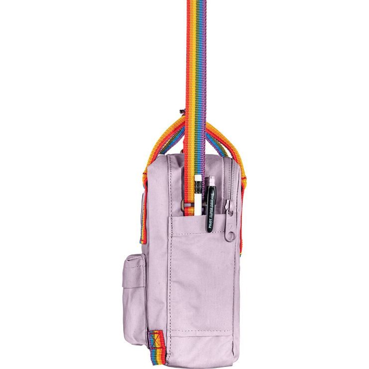 FJÄLLRÄVEN Kånken Rainbow Sling Chalk Rose-Rainbow