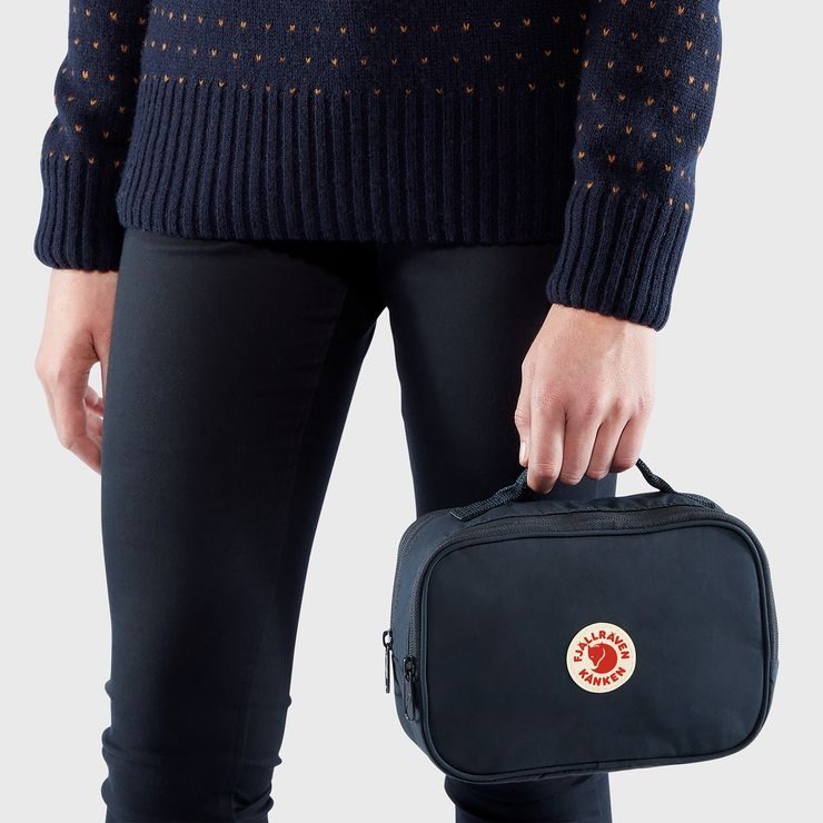 FJÄLLRÄVEN Kånken Toiletry Bag Navy