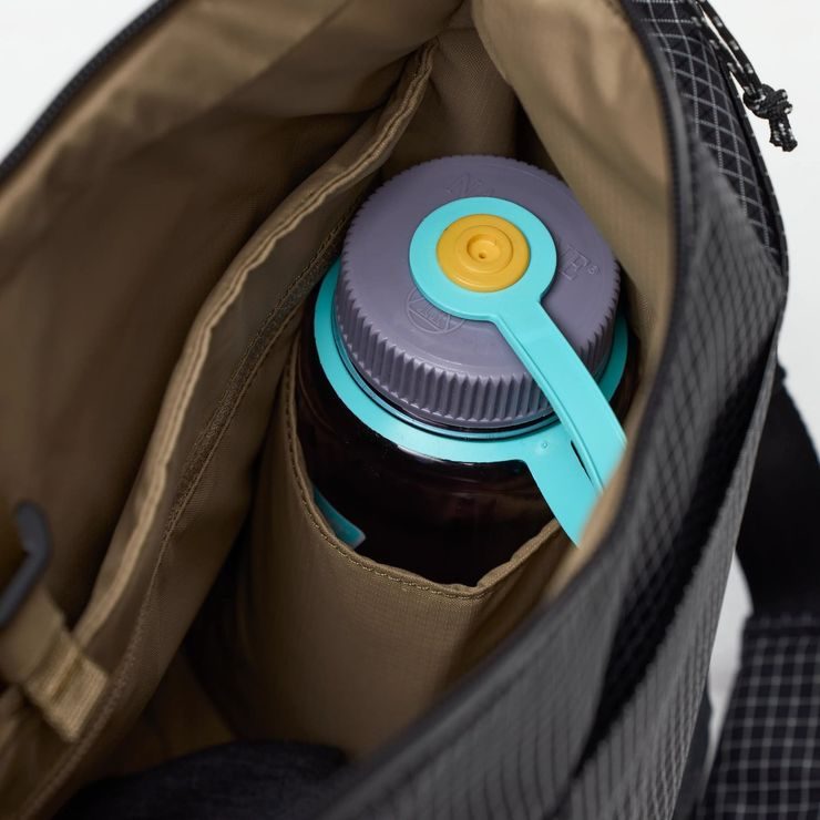 FJÄLLRÄVEN High Coast Pro Shoulder Bag 12 Fossil