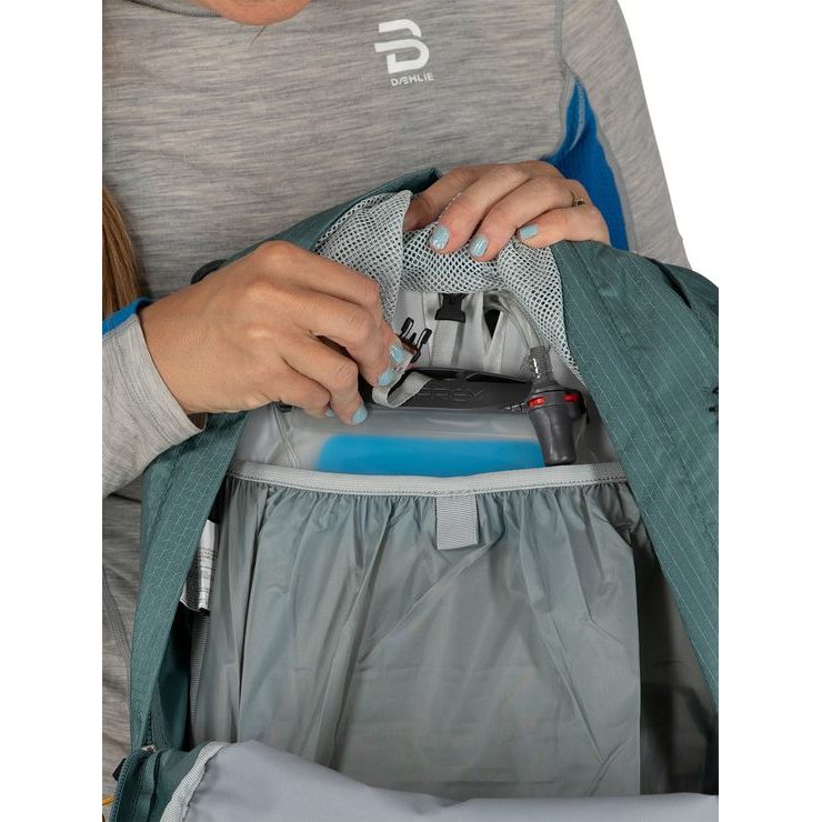 OSPREY STRATOS 24, cetacean blue