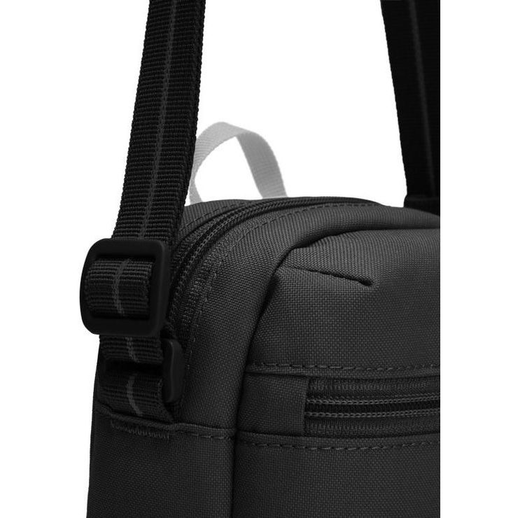 PACSAFE GO MICRO CROSSBODY 2 jet black