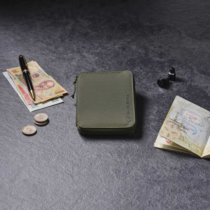 LIFEVENTURE RFiD Mini Travel Wallet; olive