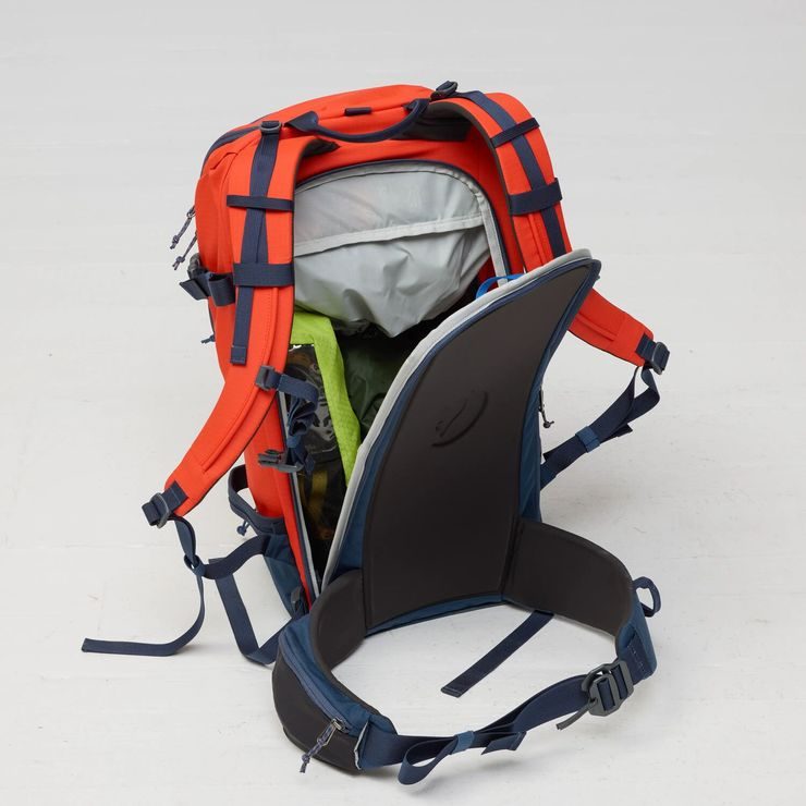FJÄLLRÄVEN Bergtagen Touring 30 S/M Laurel Green-Deep Forest